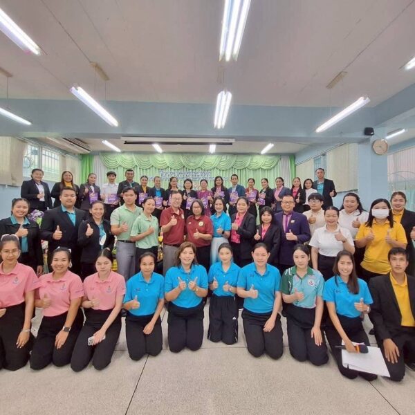 กิจกรรมขยายผลโครงการสนับสนุนการขับเคลื่อนนวัตกรรมการเรียนรู้เชิงประเด็นเพื่อพัฒนาคุณภาพนักเรียนในสัง…